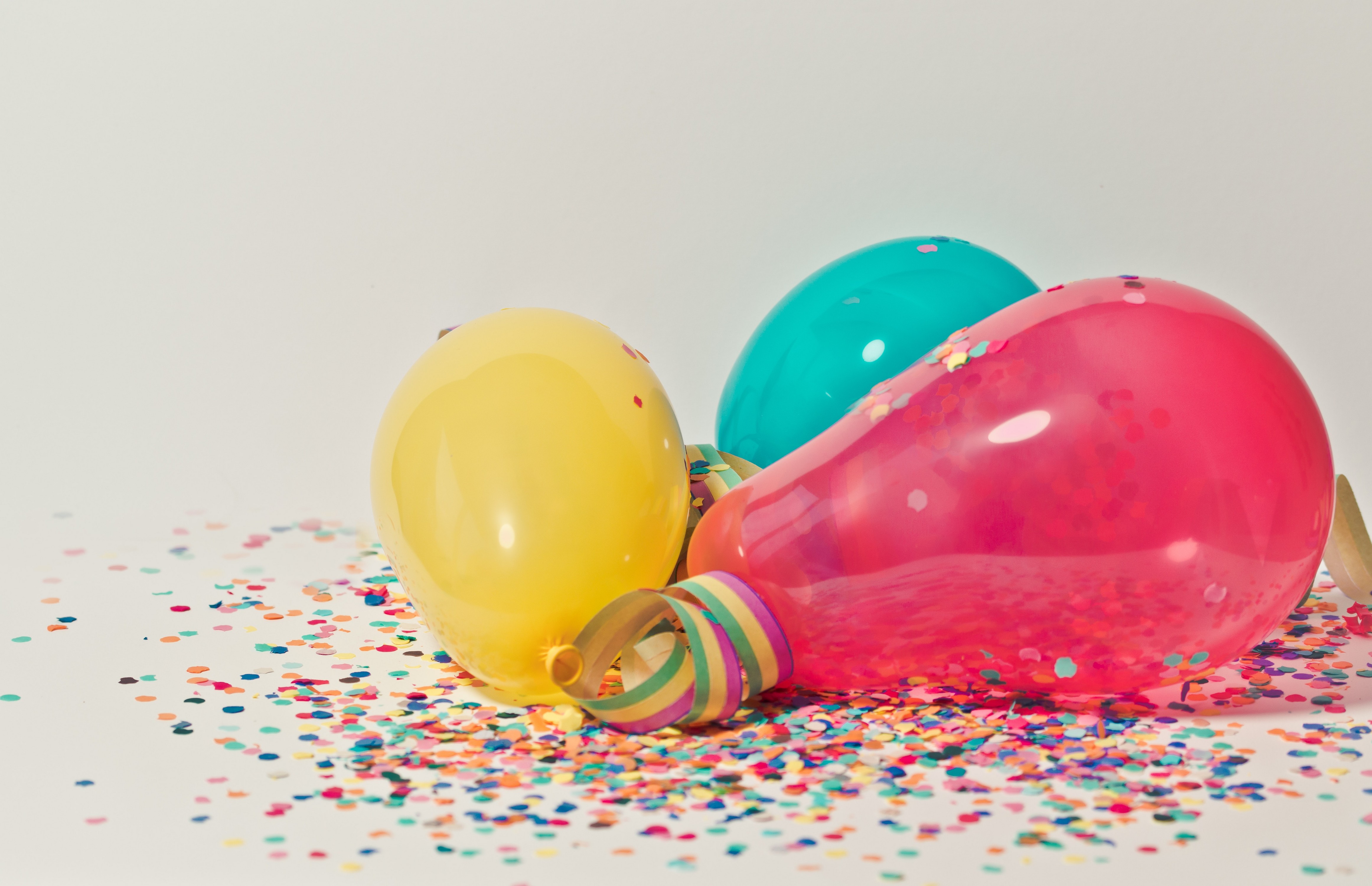 balloons-party-confetti (1)